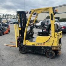 2017 Hyster 3500LB Forklift 3 stage mast side shifting forks   4  X  Matching Lifts in Stock All are just off lease  Selling First $9,750 Each Unpainted  Selling First $11,250 Each With fresh paint and decals