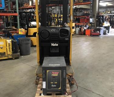 2008 Yale Order Picker 