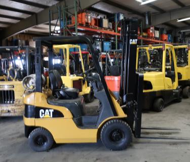 Caterpillar Pnuematic Forklift Atlanta