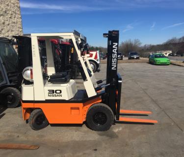 Nissan Pneumatic Forklift