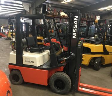 3000 Lb Nissan Pneumatic Forklift 3 Stage Mast Industrial Liquidators Atlanta Area Forklifts Rentals Sales