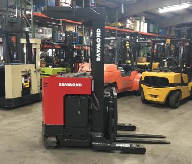 Raymond Reach Forklift Battery And Battery Charger Included Industrial Liquidators Atlanta Area Forklifts Rentals Sales