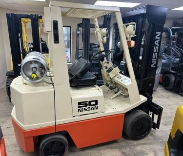 Mitsubishi 5000Lb Pneumatic Forklift for sale atlanta georgia