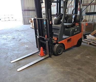 Toyota 3000lb forklift for sale Atlanta Georgia