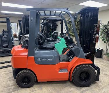 Toyota 5000lb pneumatic forklift for sale Georgia 