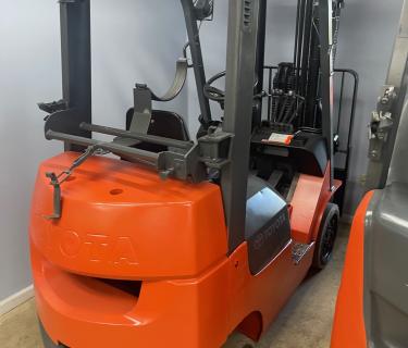 Toyota 5000lb forklift for sale Atlanta Georgia