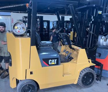 Caterpillar 8000LB Forklift for sale Atlanta Georgia