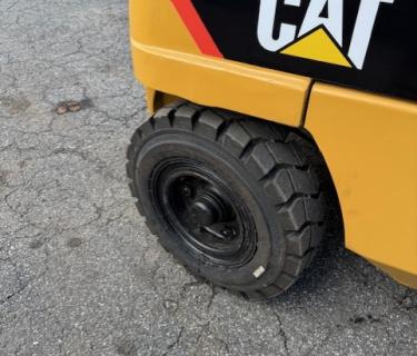 Caterpillar 10,000lb pneumatic forklift for sale Atlanta Georgia