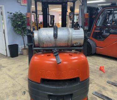 Toyota 5000lb forklift for sale Atlanta Georgia