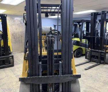 Caterpillar 8000LB Forklift For Sale Atlanta Georgia