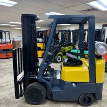 3000lb forklift 3 stage mast side shifting forks TCM Forklift 3 stage mast 3000lb Warehouse forklift