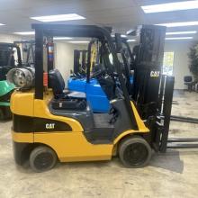 Caterpillar 6000lb Forklift 3 stage mast Side Shifting Forks Atlanta Forklifts