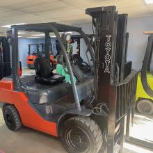 Toyota 5000lb forklift for sale Atlanta Georgia