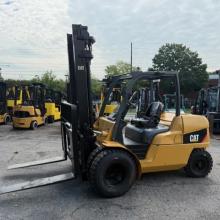 Caterpillar 10,000lb pneumatic forklift for sale Atlanta Georgia